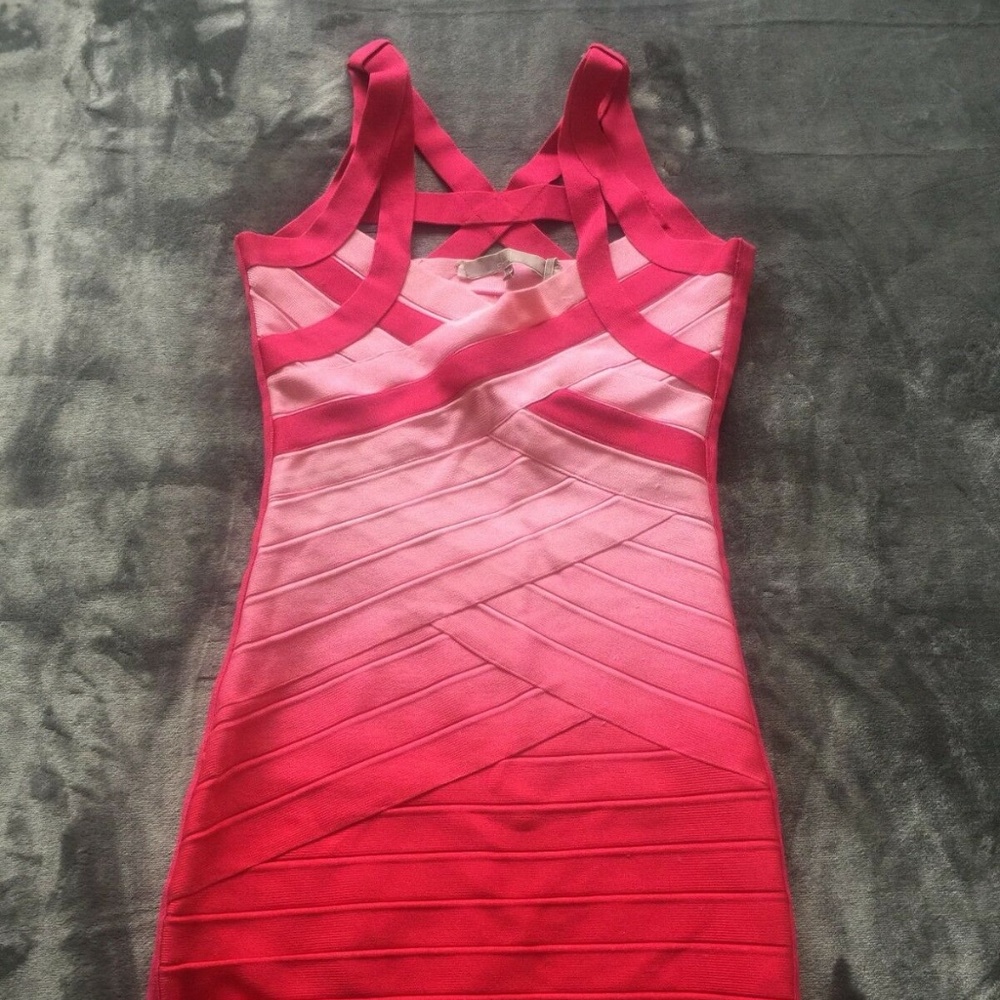 Stretta Christiana Magenta Ombre Bandage Dress xs